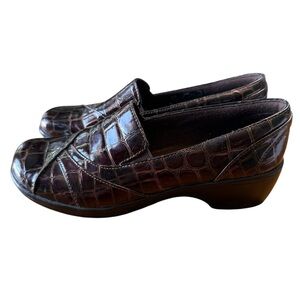 Clarks Bendables Shoes Womens 6.5M Poppy Loafers Brown Faux Leather Croc 39254